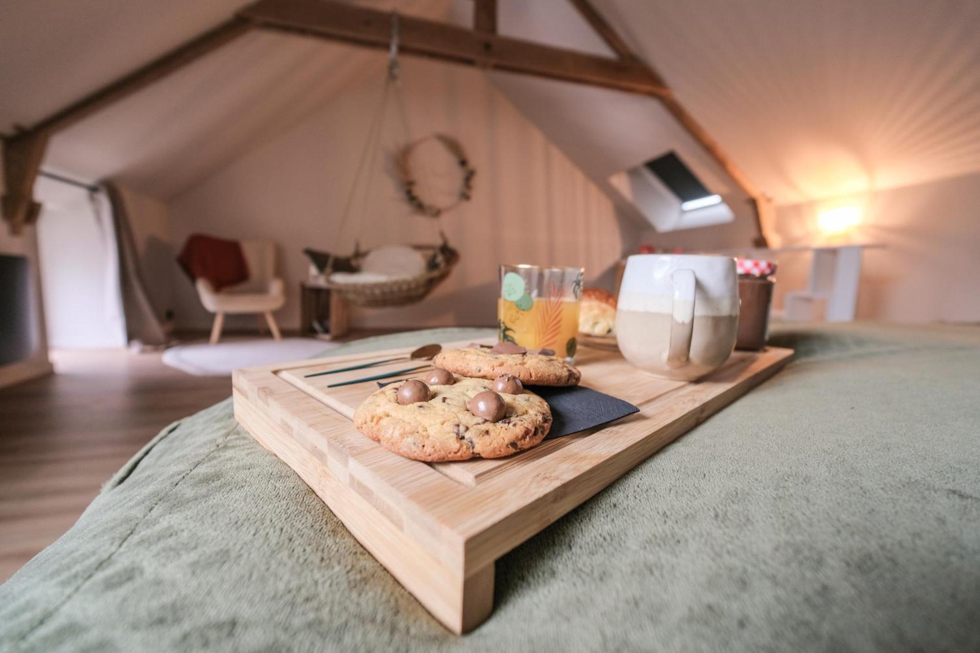 Maison Eliste - Love Gite Chic Avec Jacuzzi Interieur La Gacilly Bagian luar foto